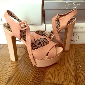 Jessica Simpson platform sandal